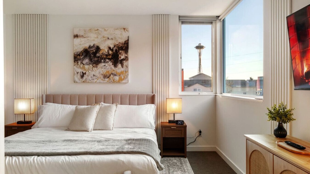 Photo of Bedroom in Lower Queen Anne