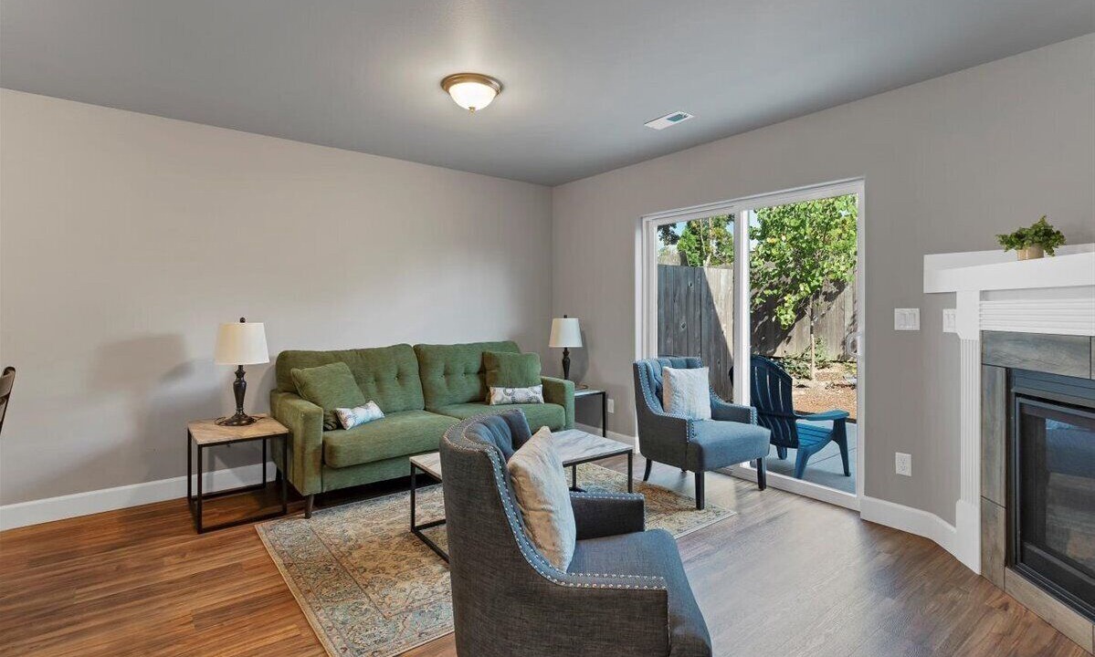 Photo of Livingroom in Salem