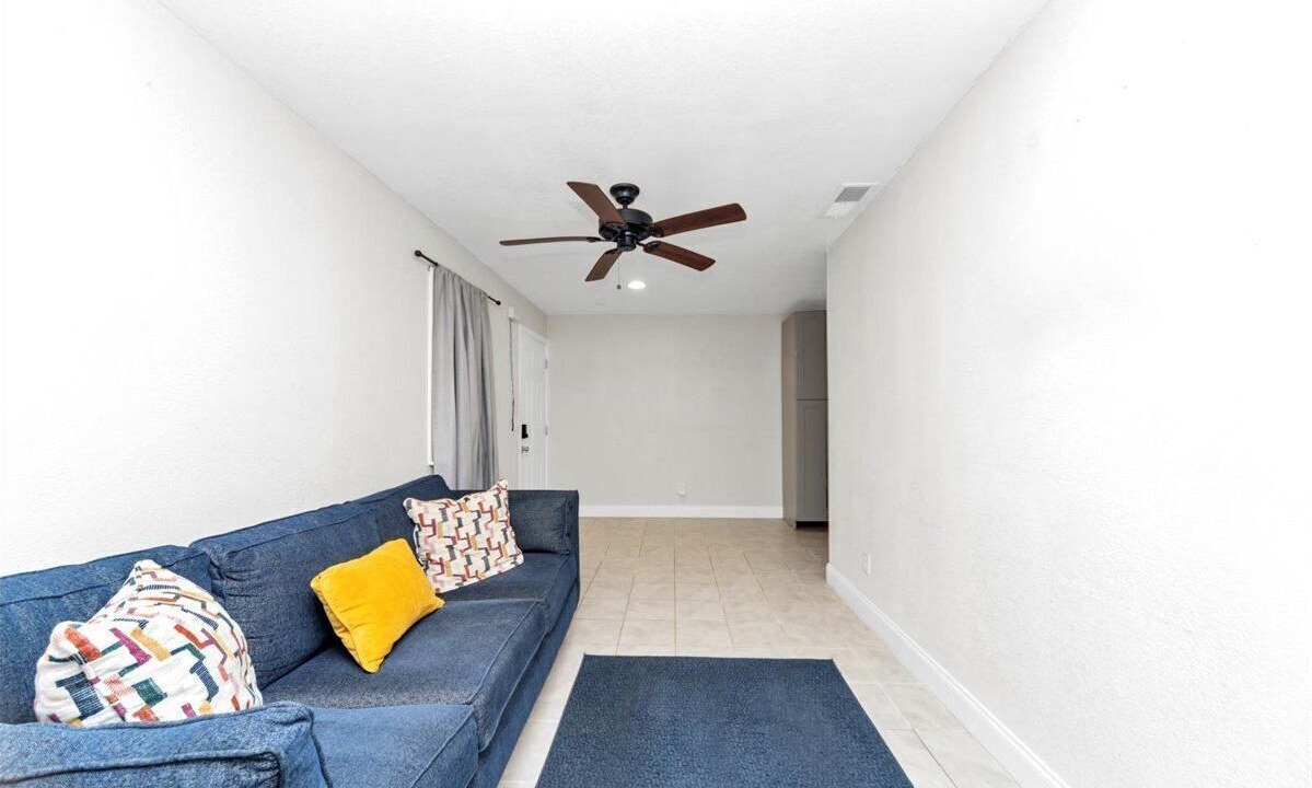 Photo of Livingroom in Lilburn