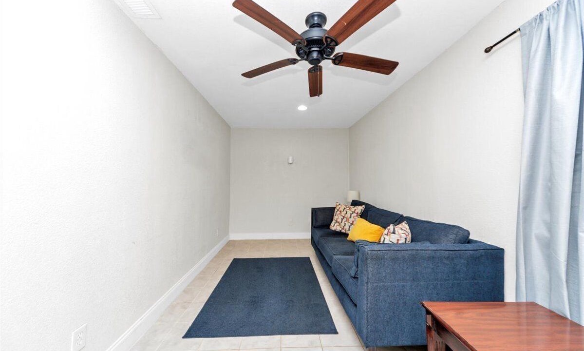Photo of Livingroom in Lilburn