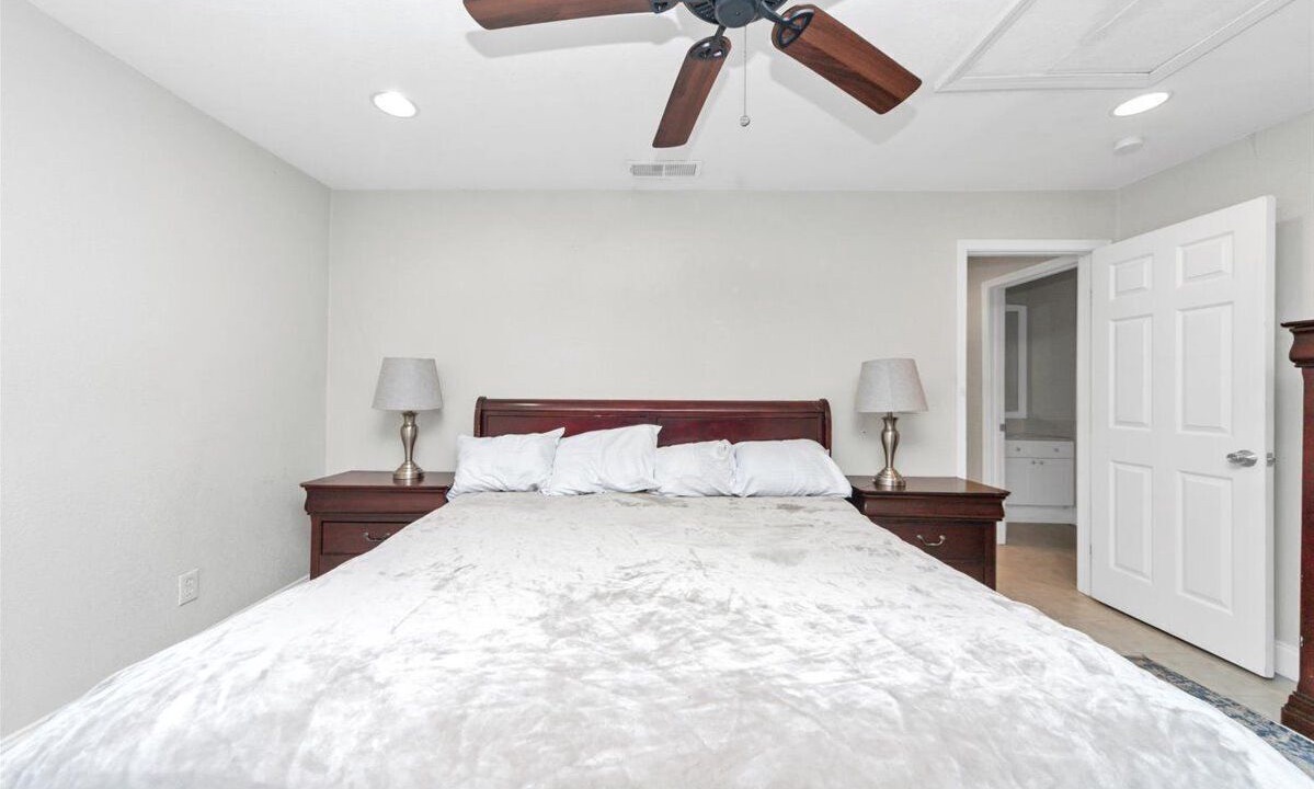 Photo of Bedroom in Lilburn