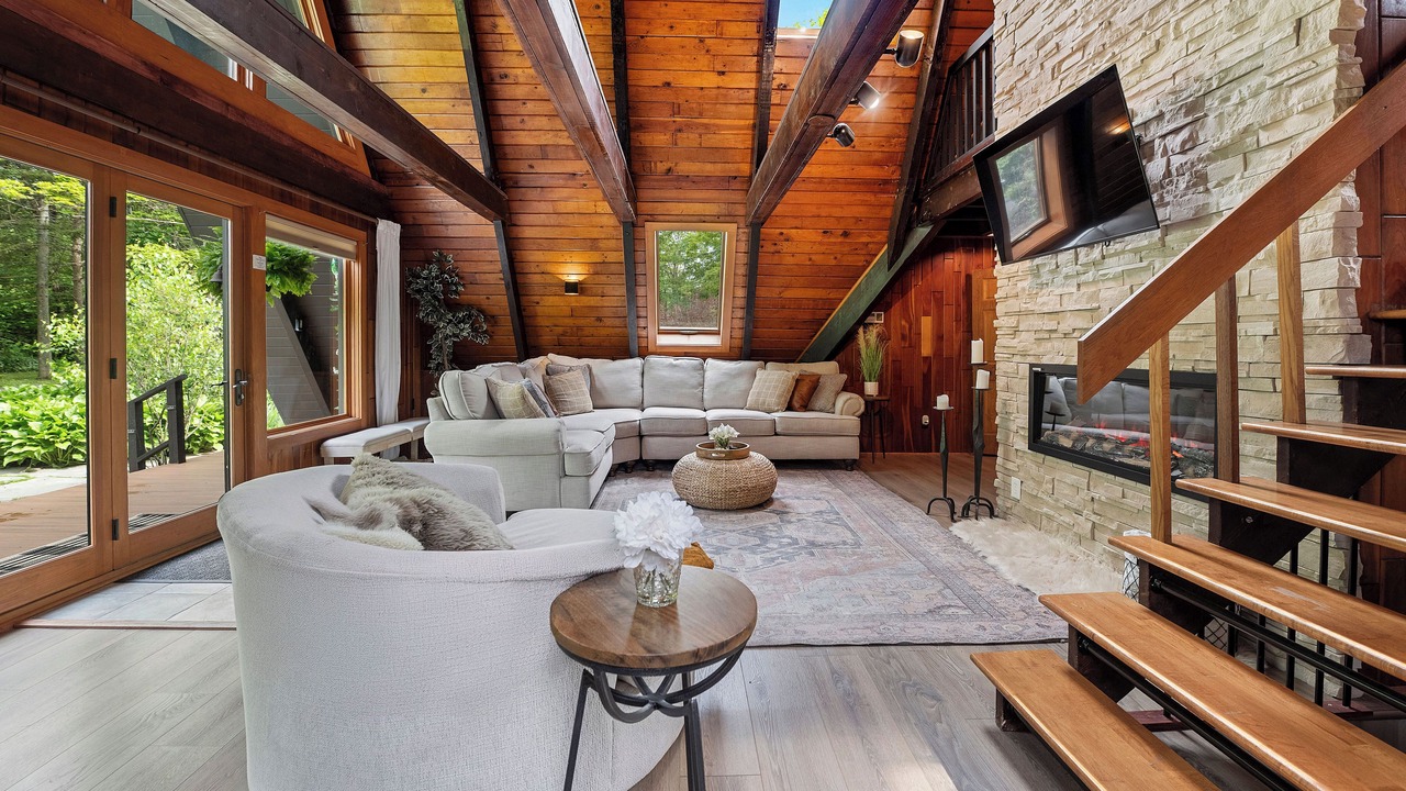 Photo of Livingroom in LaFayette