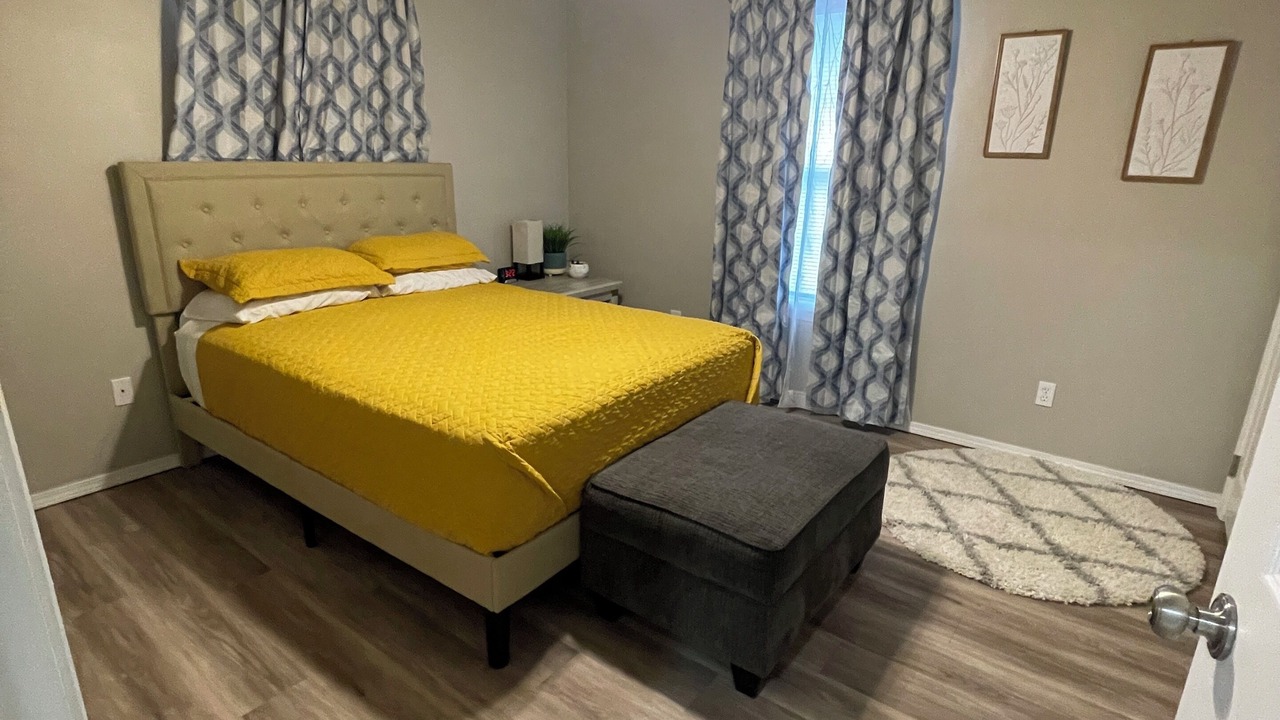 Photo of Bedroom in Ada