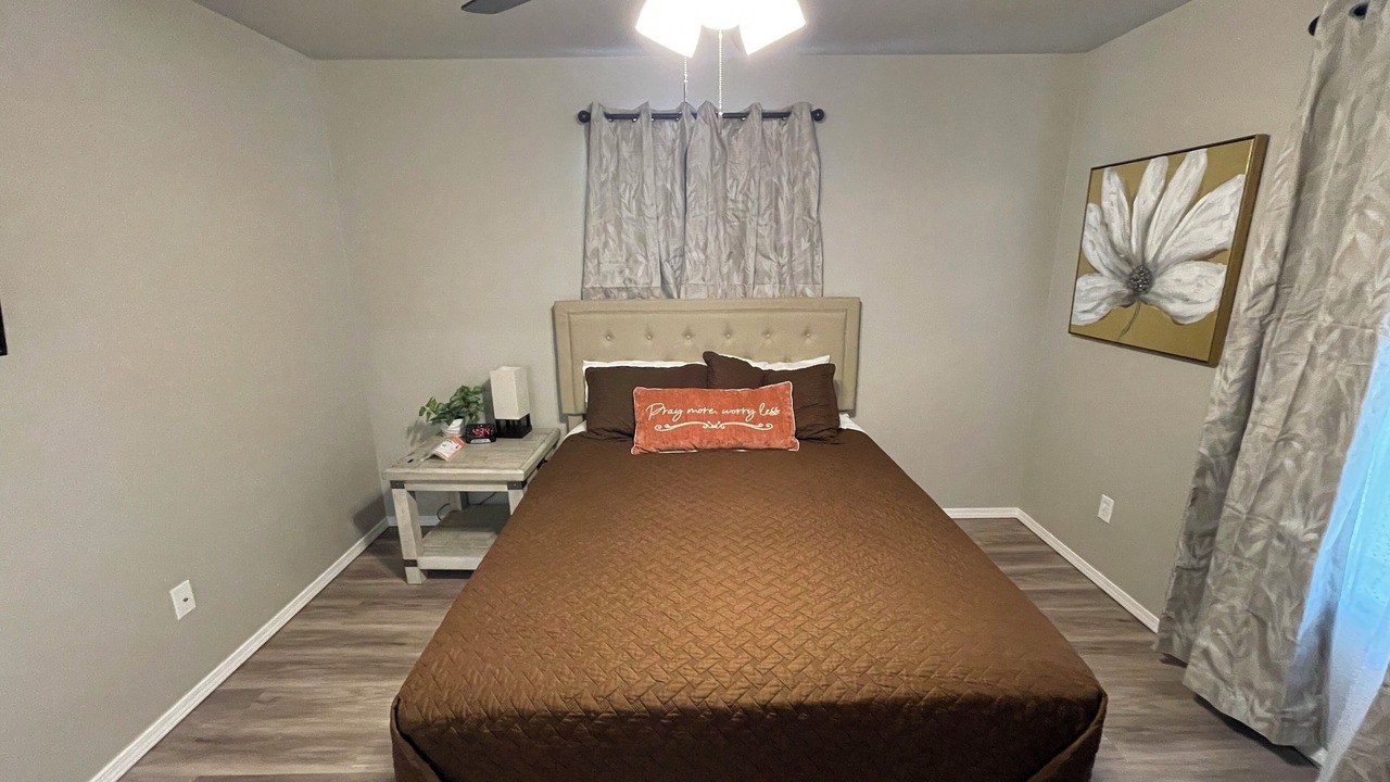 Photo of Bedroom in Ada