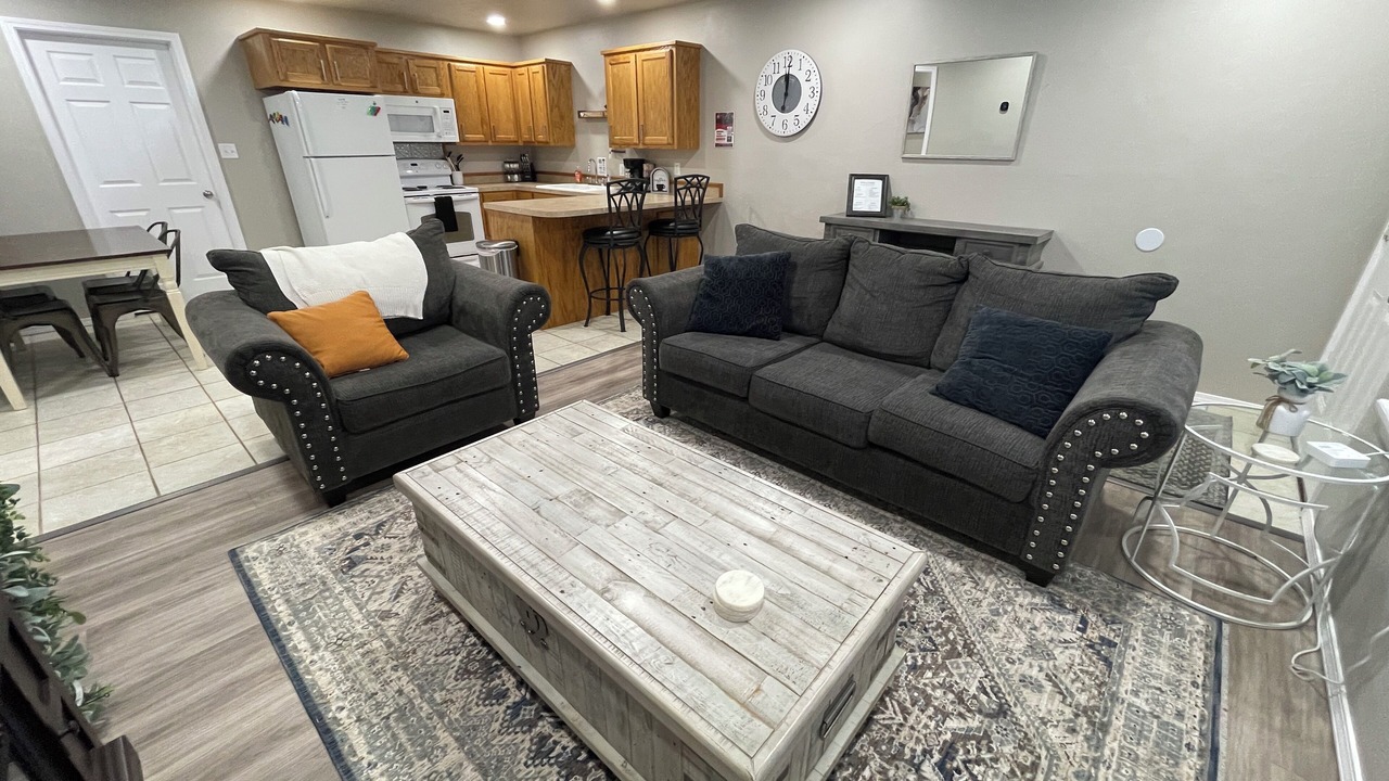 Photo of Livingroom in Ada