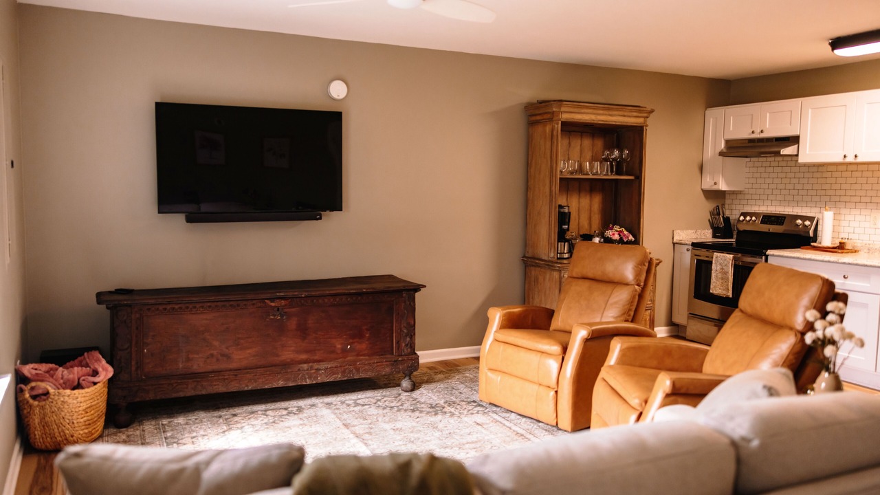 Photo of Livingroom in McMinnville