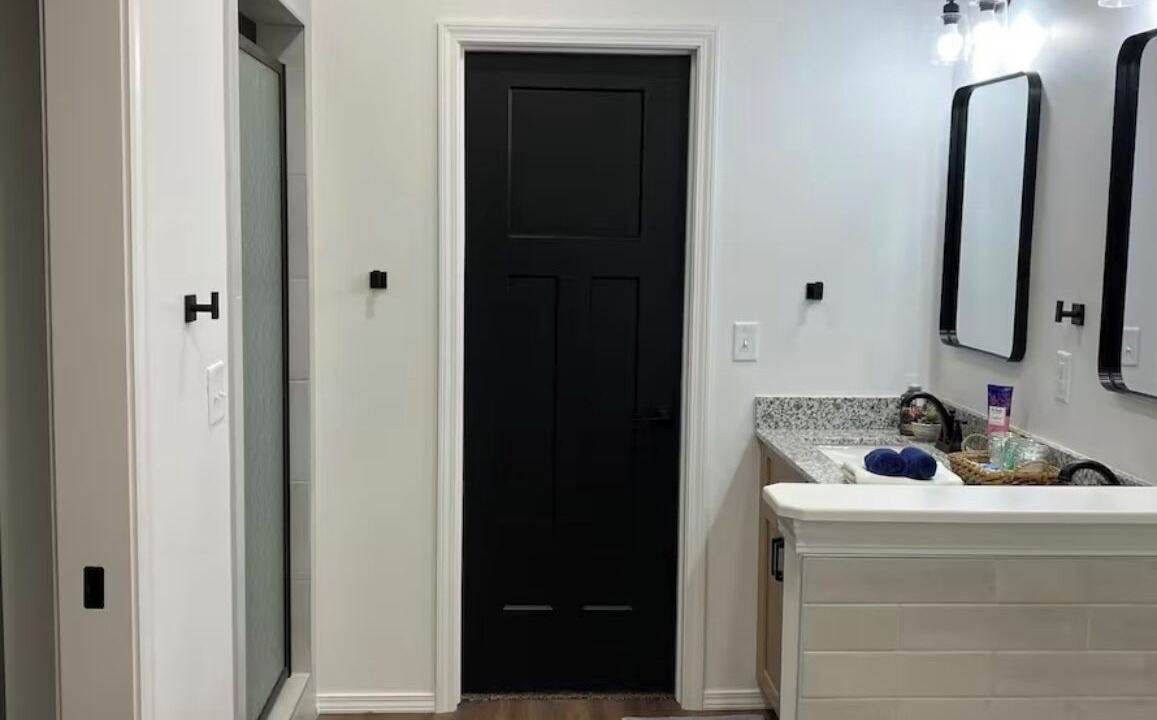 Photo of Bathroom in Canyon