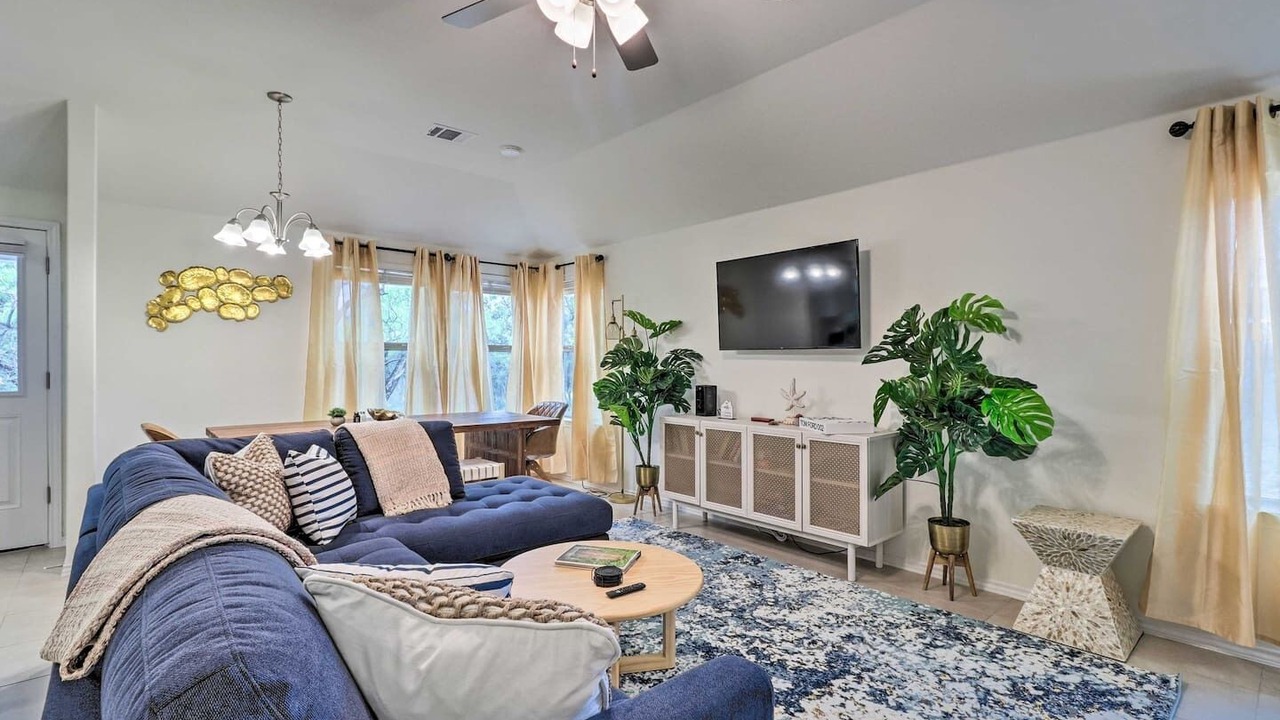Photo of Livingroom in Granite Shoals