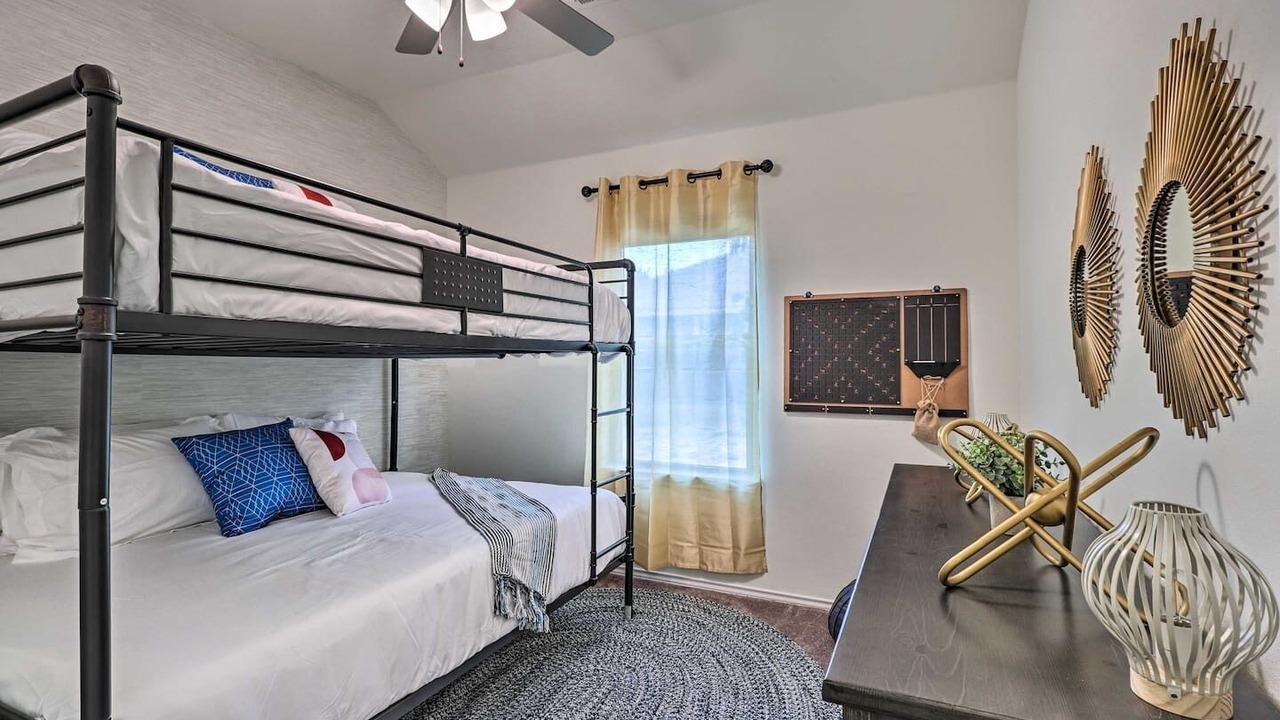 Photo of Bedroom in Granite Shoals