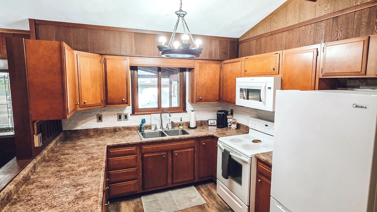 Photo of Kitchen in Orange Prairie