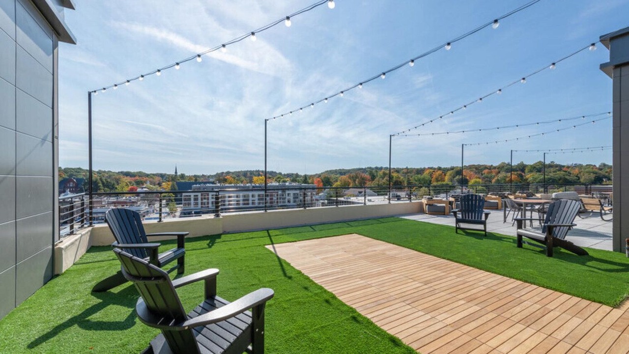 Photo of Patio Balcony in Newtonville