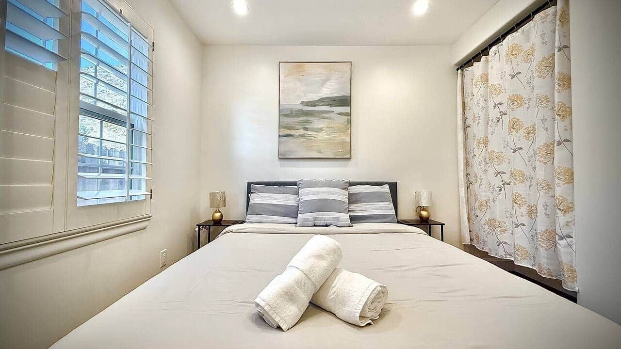 Photo of Bedroom in Sunshine Gardens