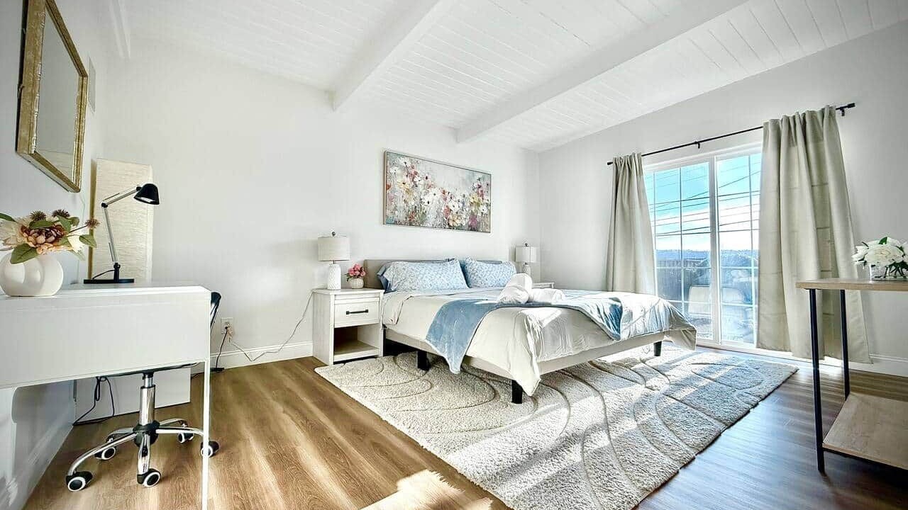 Photo of Bedroom in Sunshine Gardens