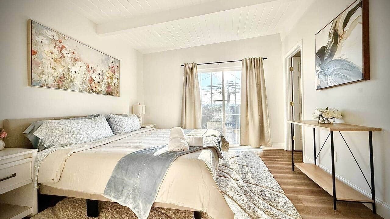 Photo of Bedroom in Sunshine Gardens