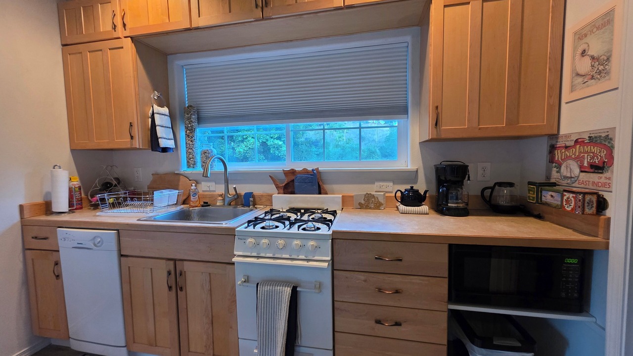 Photo of Kitchen in Downtown Klamath Falls