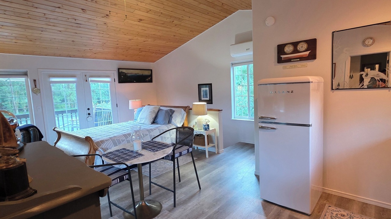 Photo of Bedroom in Downtown Klamath Falls