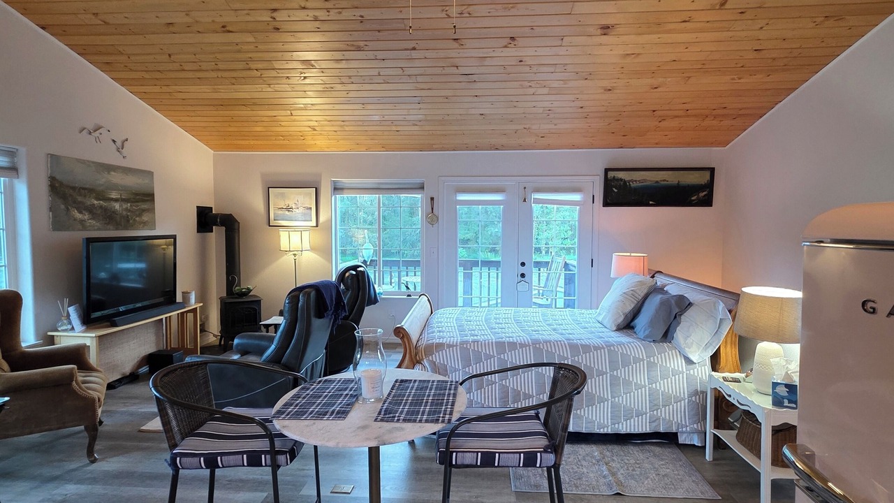 Photo of Bedroom in Downtown Klamath Falls