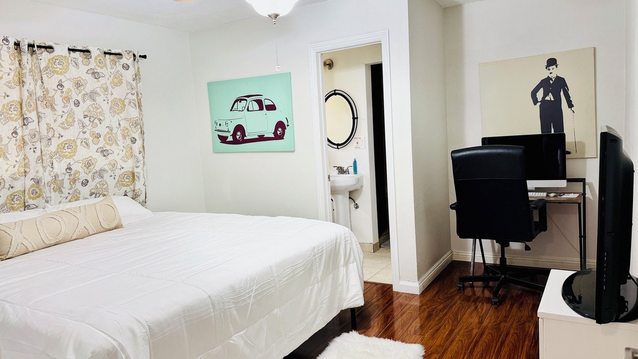 Photo of Bedroom in Los Serranos