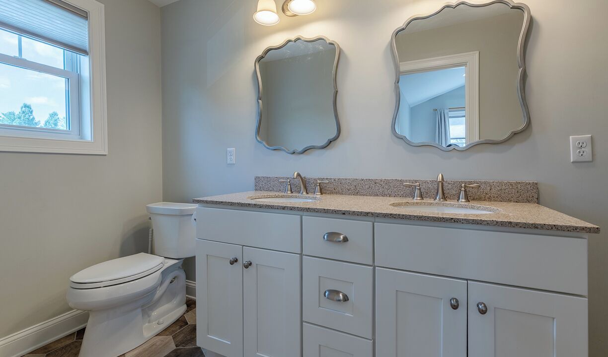 Photo of Bathroom in Narragansett Pier