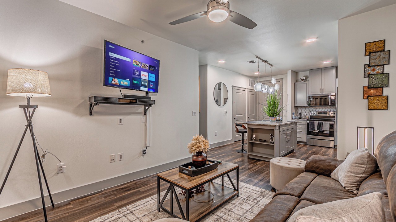 Photo of Livingroom in Addison