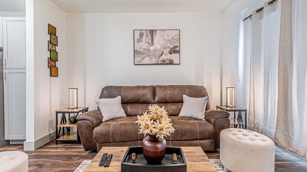 Photo of Livingroom in Addison