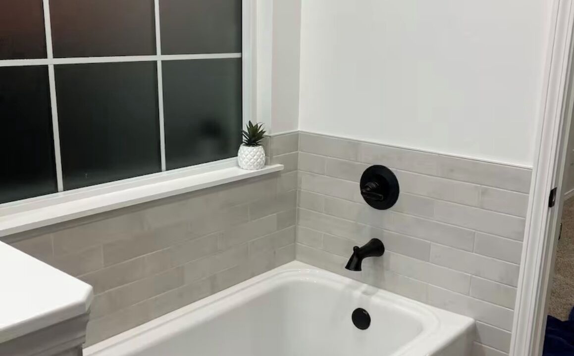Photo of Bathroom in Canyon