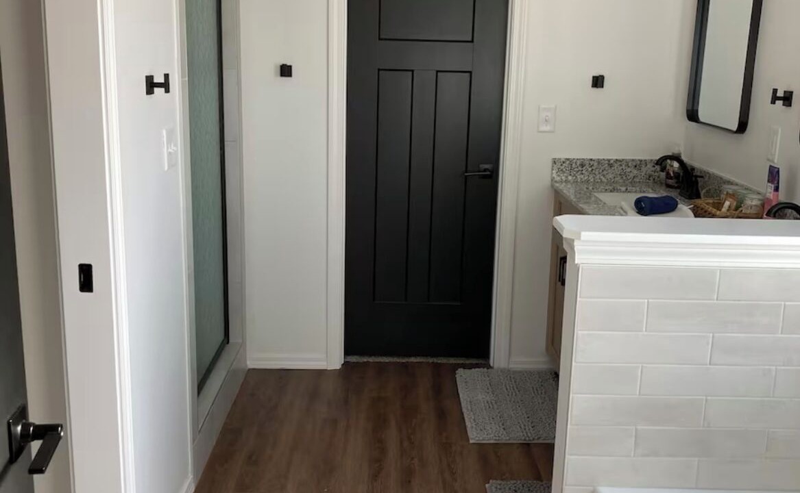 Photo of Bathroom in Canyon