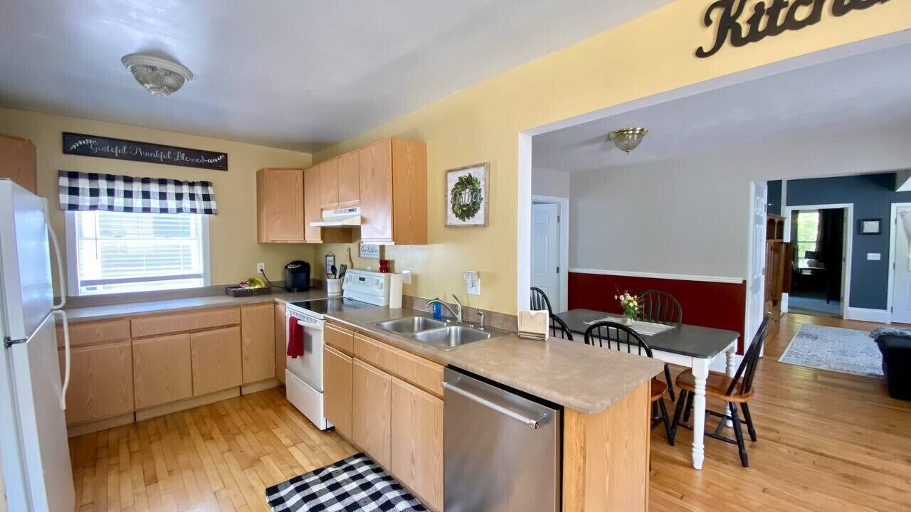 Photo of Kitchen in Adrian
