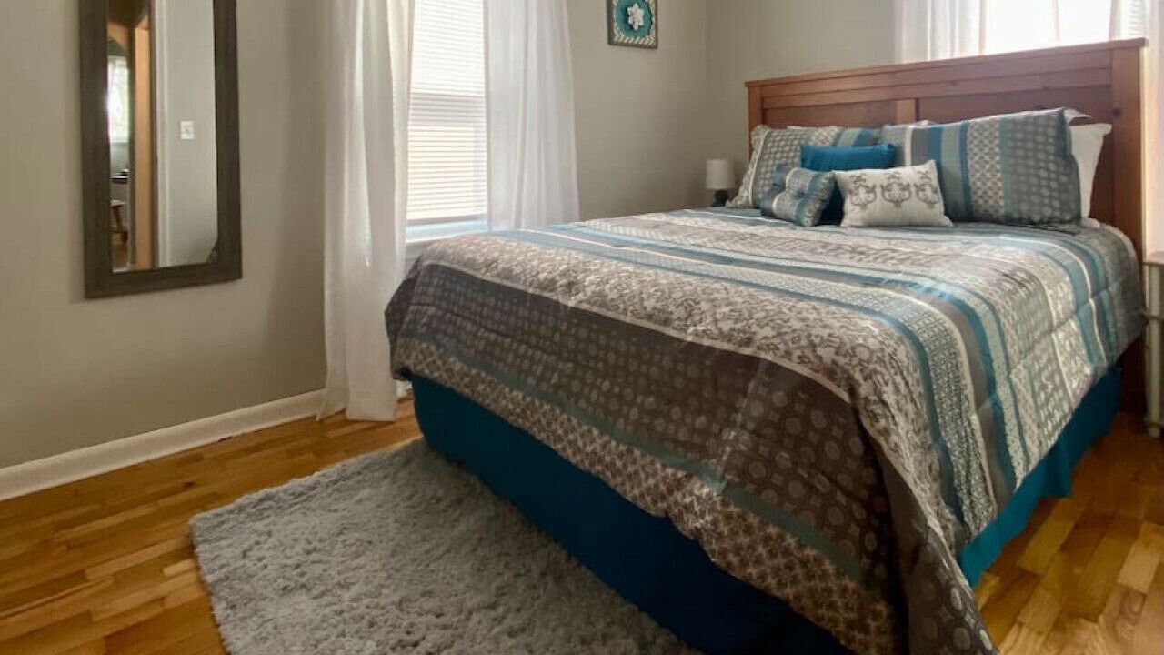 Photo of Bedroom in Adrian