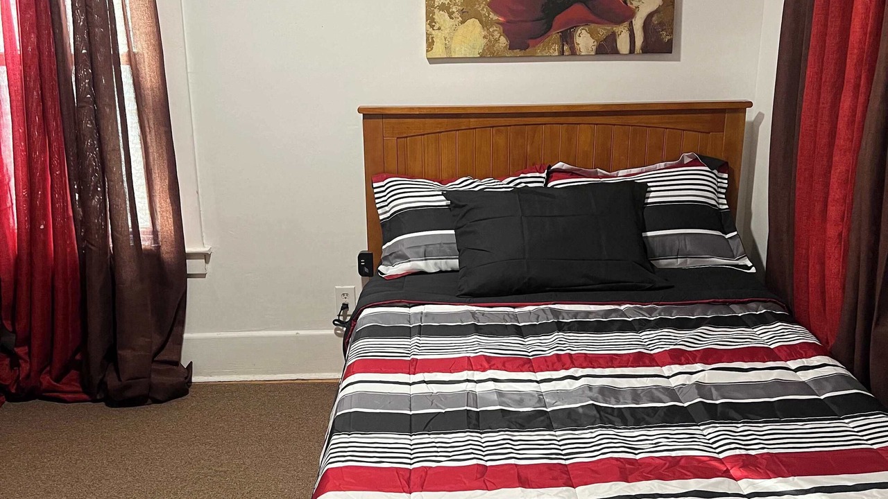 Photo of Bedroom in Syracuse