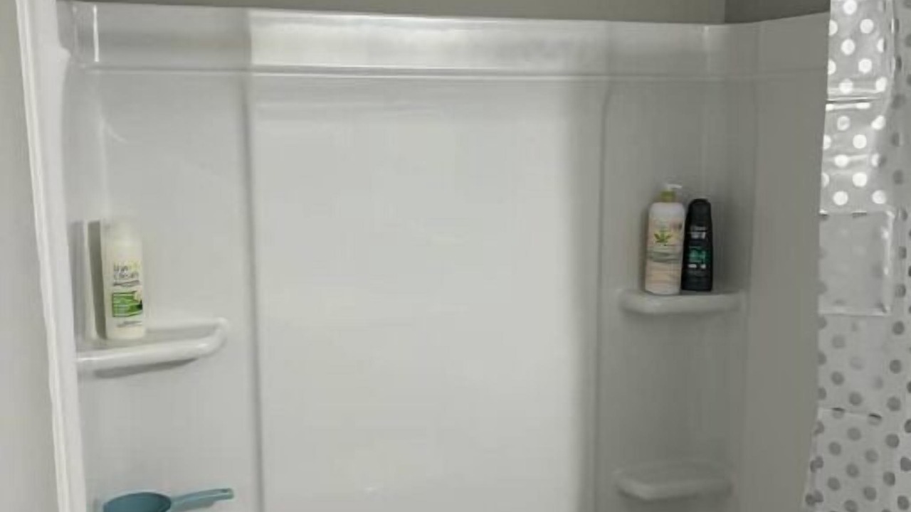 Photo of Bathroom in Fort Gary