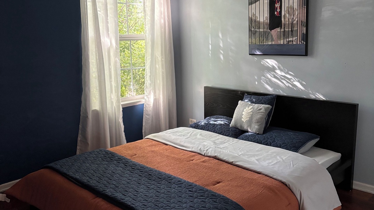 Photo of Bedroom in Schaumburg