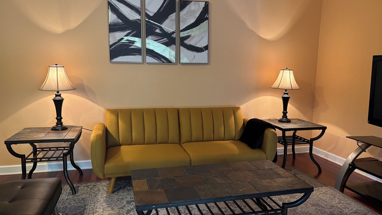 Photo of Livingroom in Schaumburg