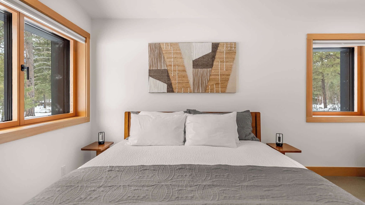 Photo of Bedroom in Mazama