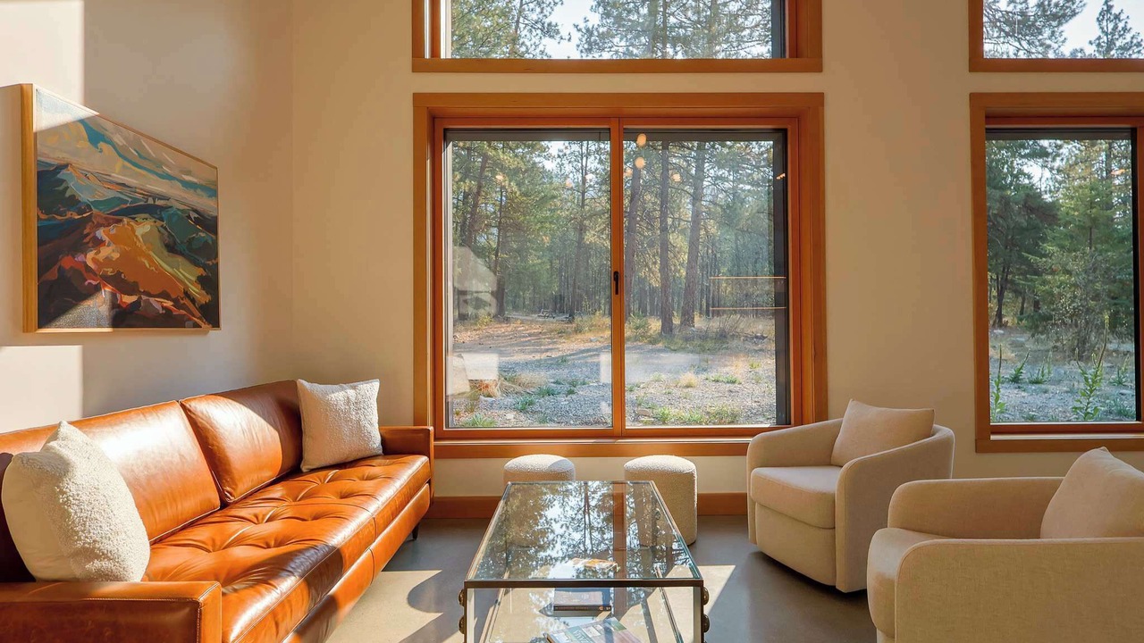 Photo of Livingroom in Mazama