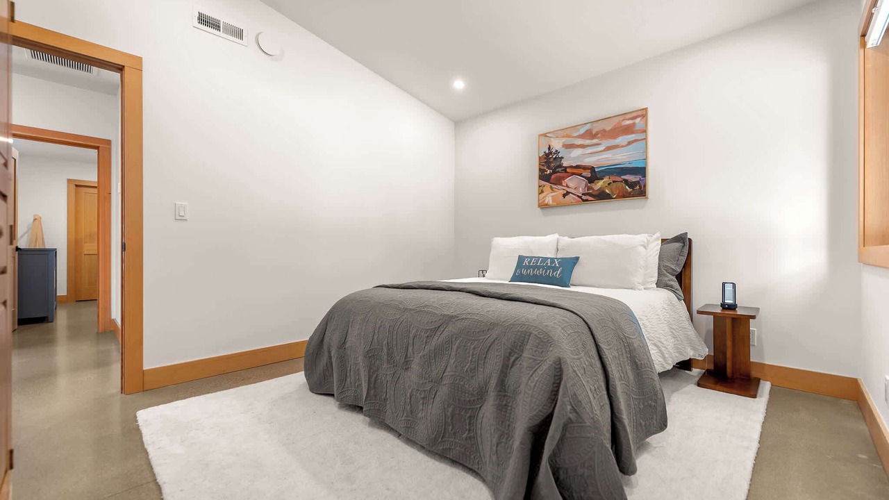 Photo of Bedroom in Mazama