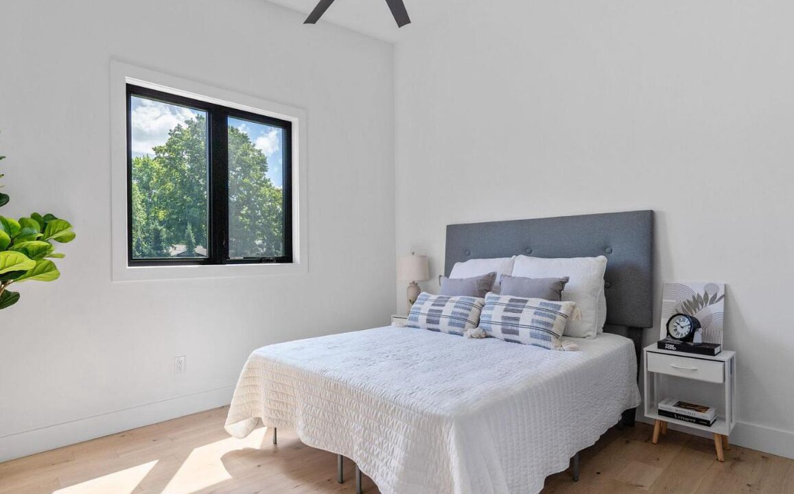Photo of Bedroom in Grand Bend