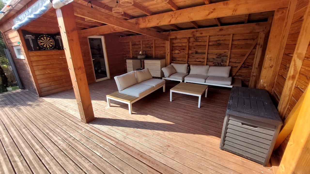 Photo of Patio Balcony in Saint Alban Auriolles