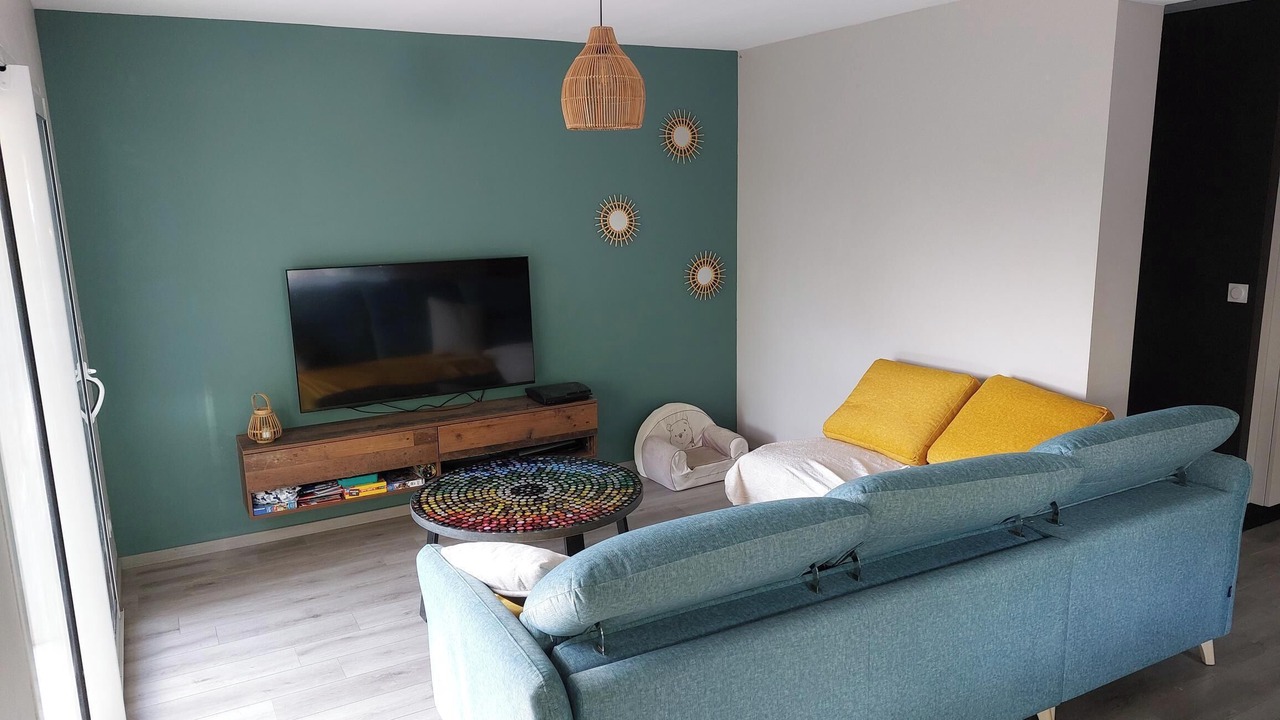 Photo of Livingroom in Saint Alban Auriolles