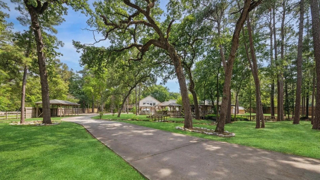 Photo of Outdoor in Decker Place
