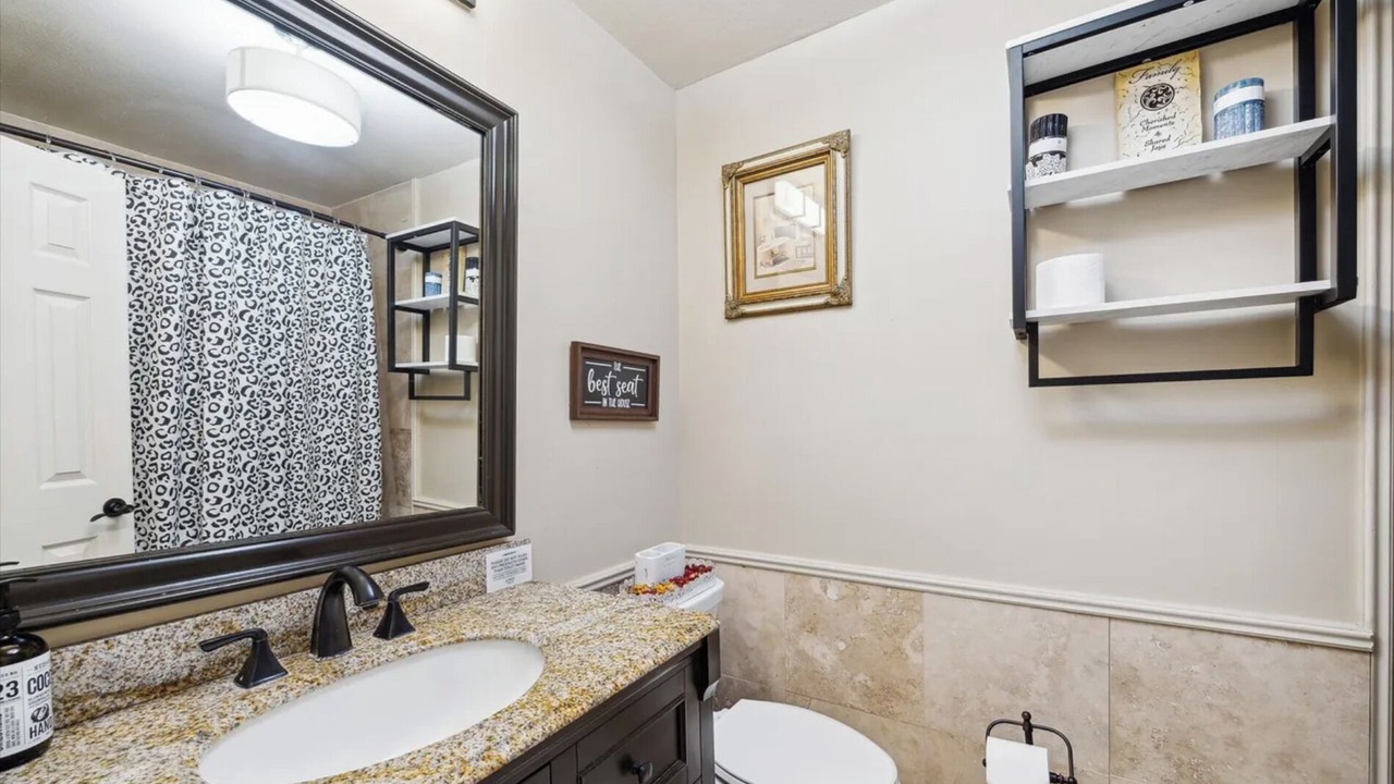 Photo of Bathroom in Decker Place