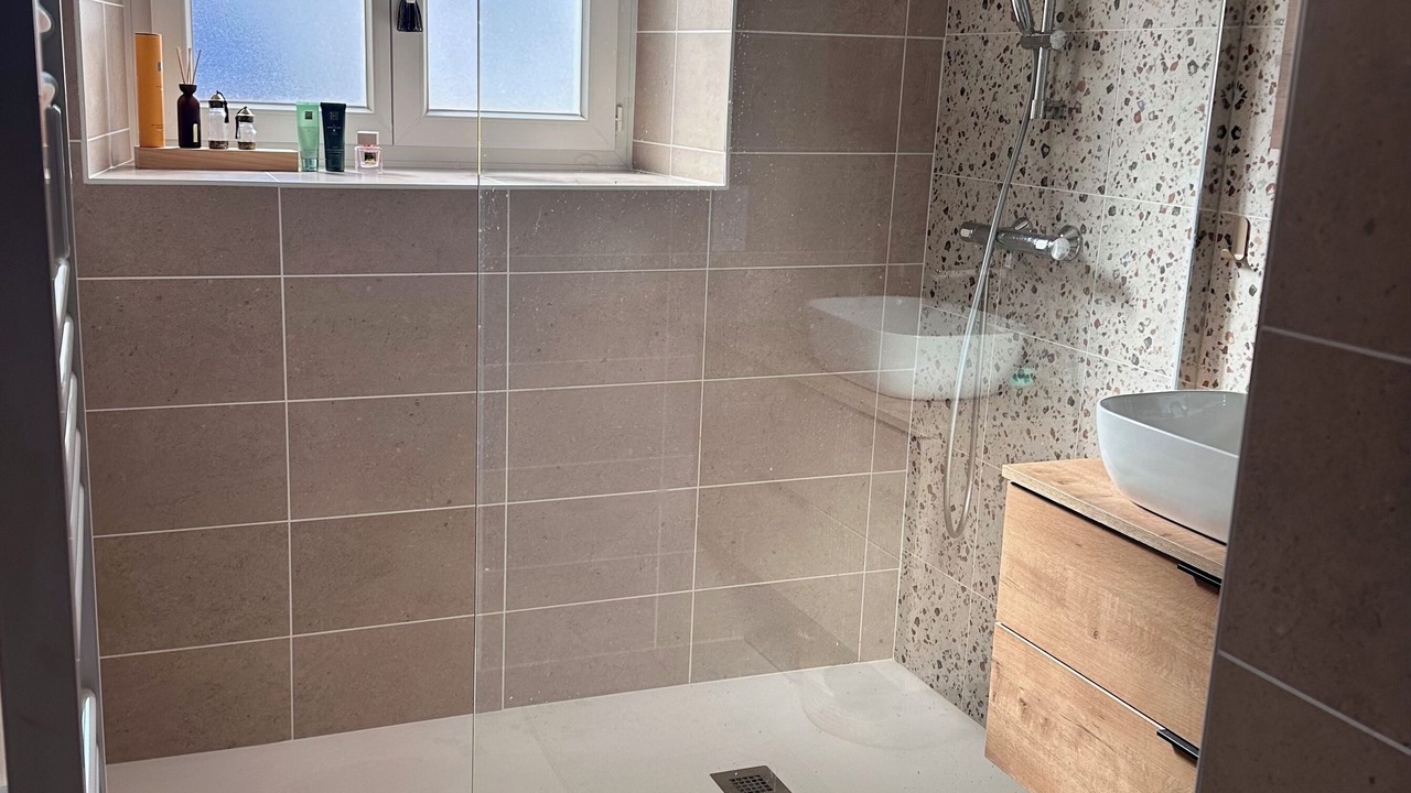 Photo of Bathroom in Saint-Affrique