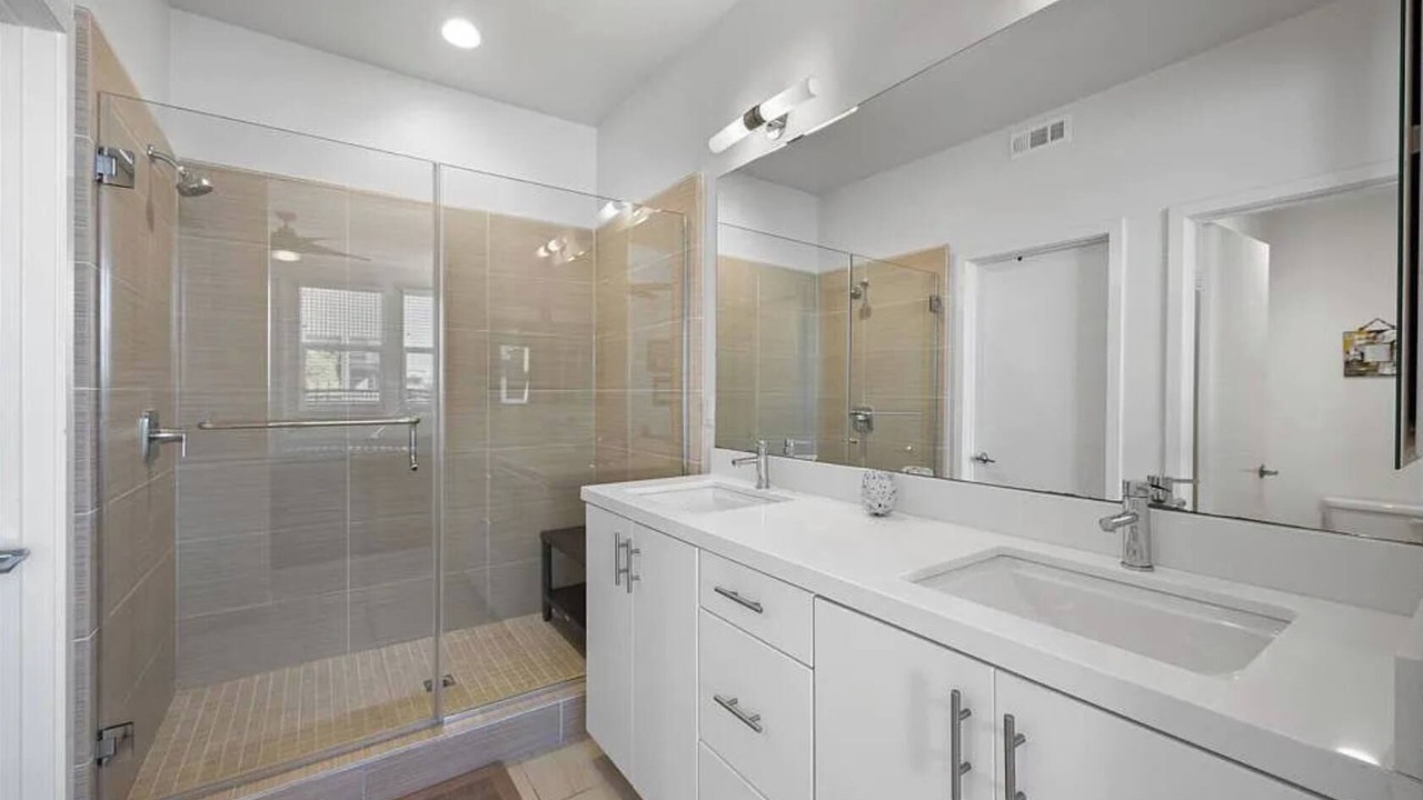 Photo of Bathroom in South Oceanside