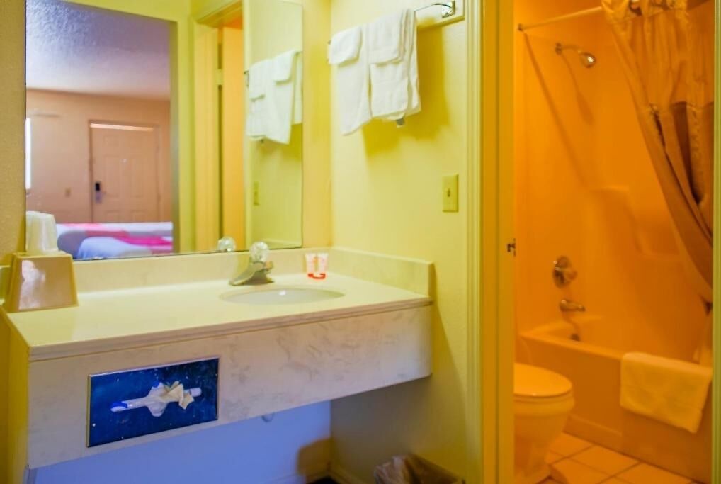 Photo of Bathroom in Duncan