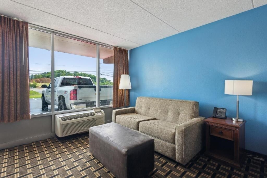 Photo of Livingroom in Greeneville