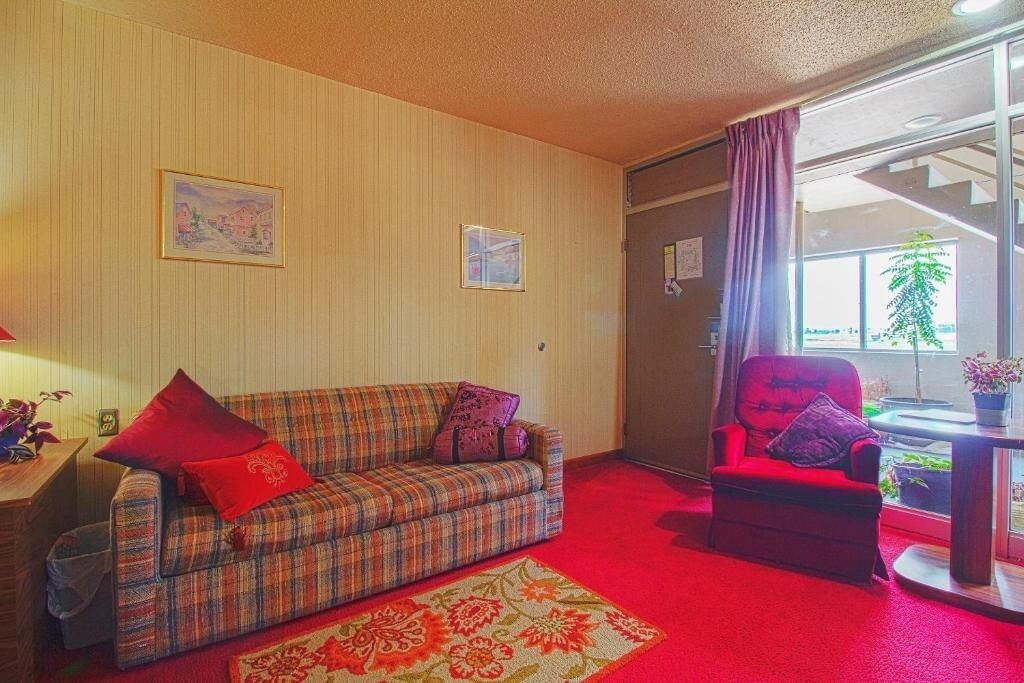 Photo of Livingroom in Liberal