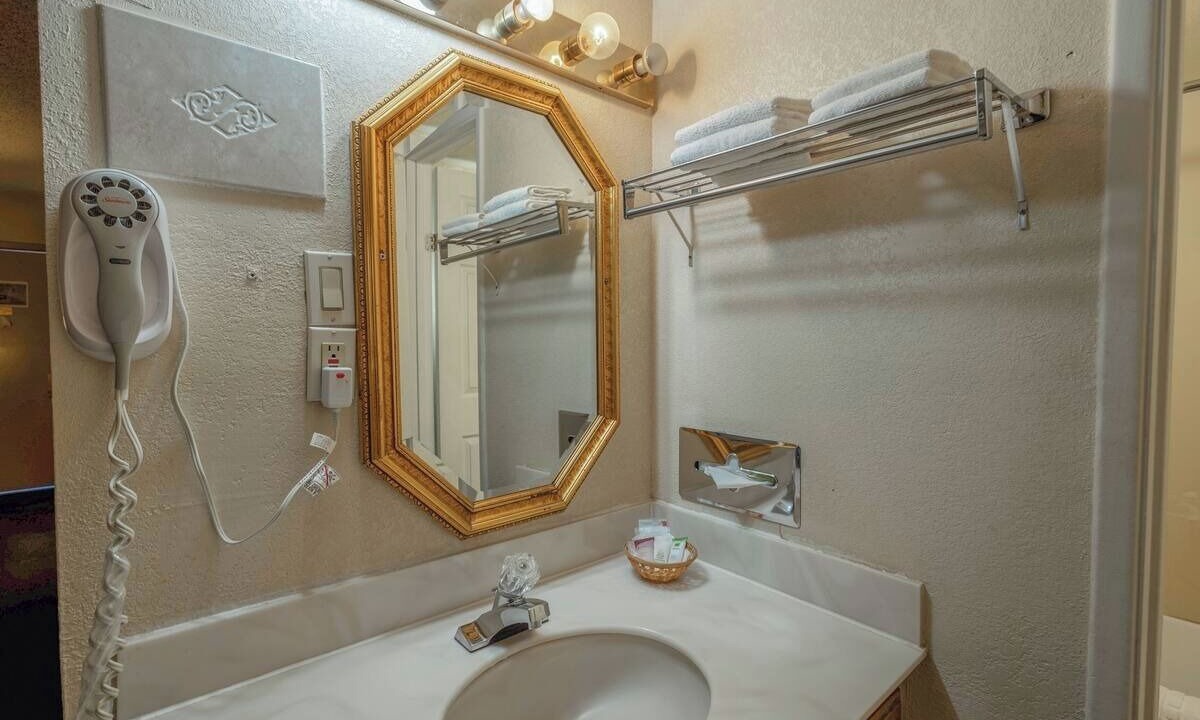 Photo of Bathroom in Allison