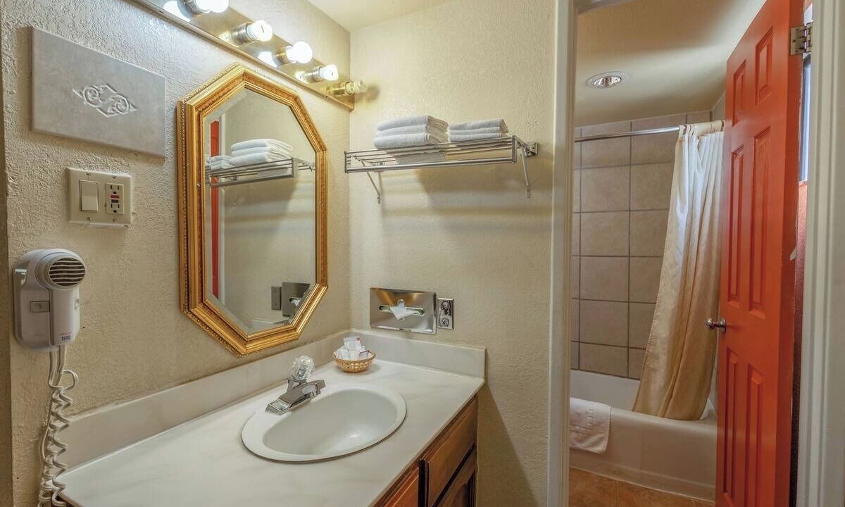 Photo of Bathroom in Allison