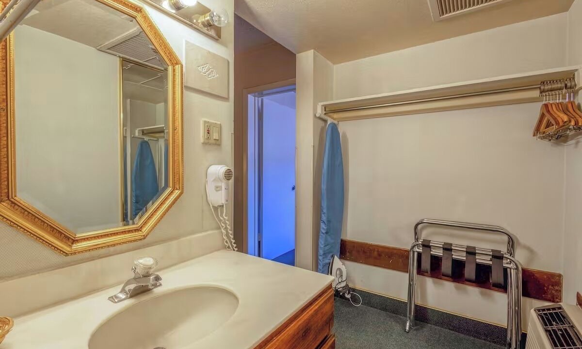 Photo of Bathroom in Allison