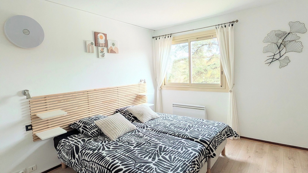 Photo of Bedroom in Greoux-les-Bains